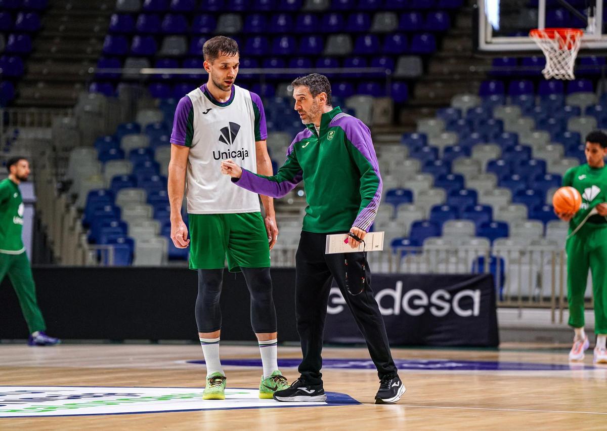 Sulejmanovic, junto a Ibon Navarro.