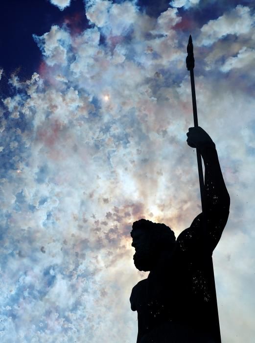 Ricardo Caballer encendió el cielo de València un día lleno de invitados.