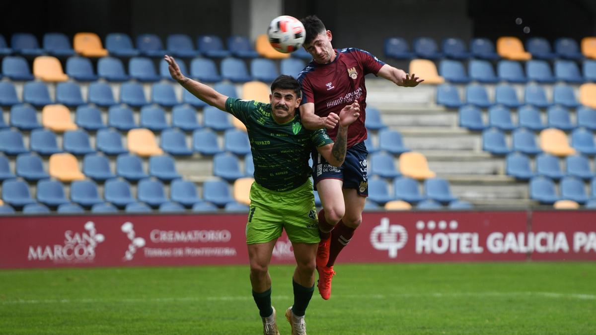 Partido entre el Pontevedra y Guijuelo.