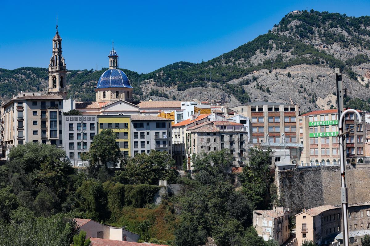 Perfil más conocido del centro histórico de Alcoy, con la iglesia de Santa María.