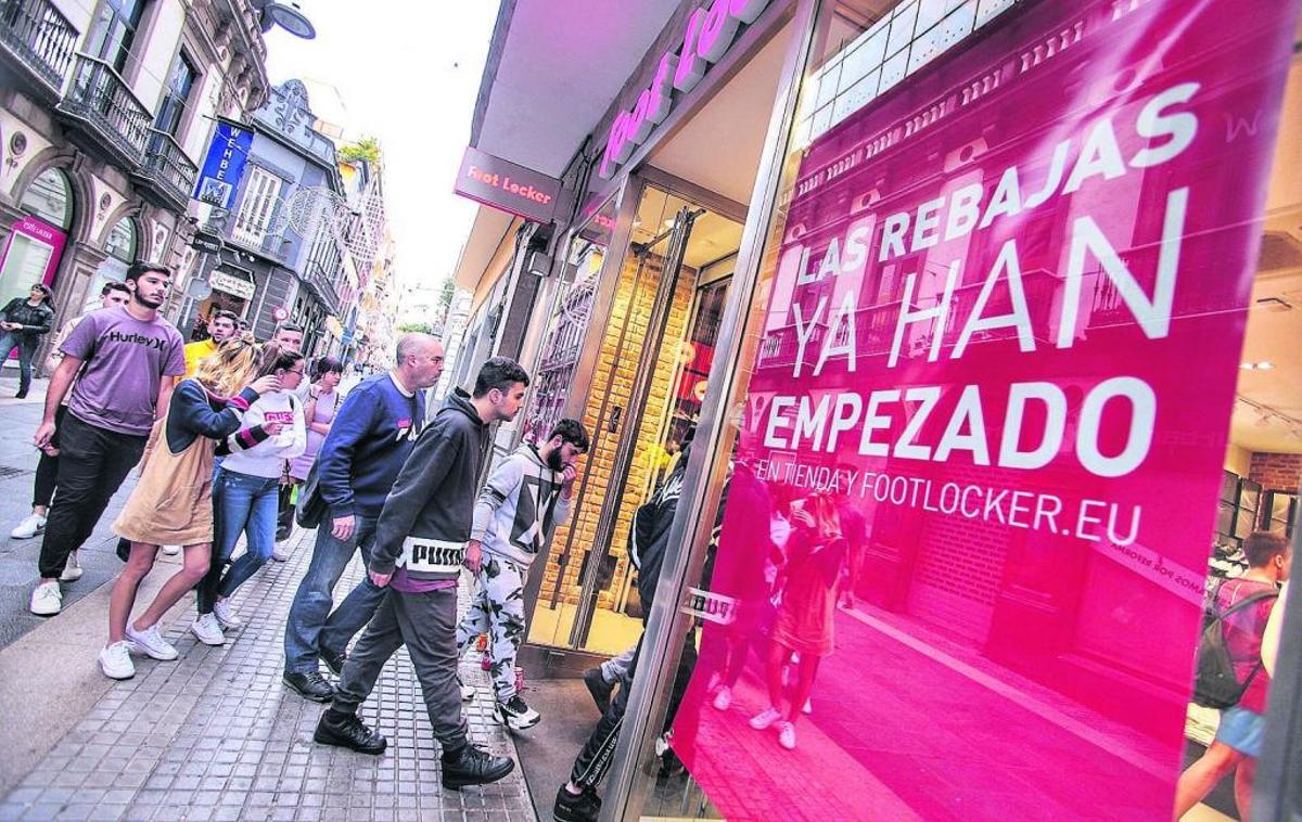Las rebajas se inician con la expectativa de elevar las ventas un 2%