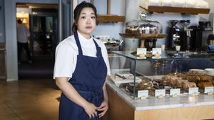 Natsumi Mizumoto, en la cafetería Tostao, en el Hotel Casa Bonay.
