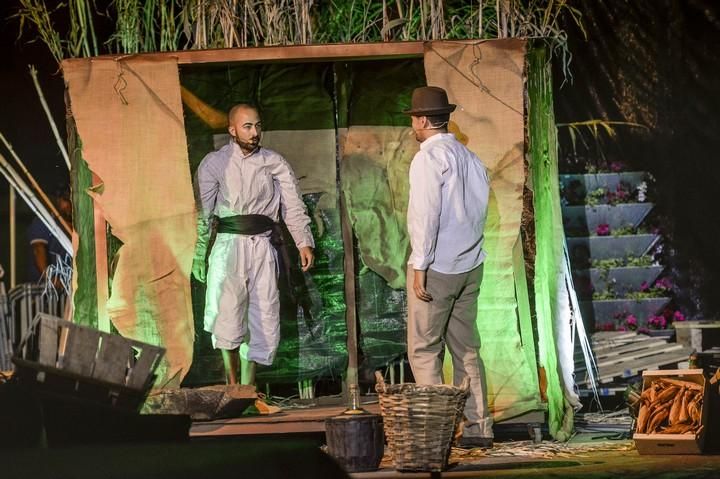 SAN JUAN TELDE 23/06/2017. Obra teatral en la Plaza de San Juan Telde, dentro de los actos de las fiestas de San Juan. FOTO: J.PÉREZ CURBELO