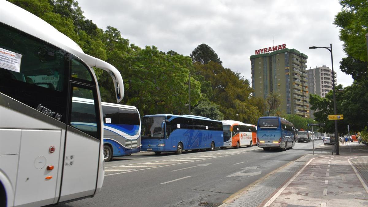 Concentración de autobuses en la capital