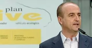 Industria repartirá bombillas de bajo consumo a cada hogar