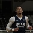 Jonah Radebaugh, capitán del UCAM Murcia, durante el entrenamiento previo al encuentro en Grecia.