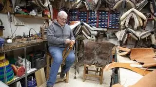 Joaquín Berral, guarnicionero de Córdoba: "La artesanía se está perdiendo en todos los aspectos"