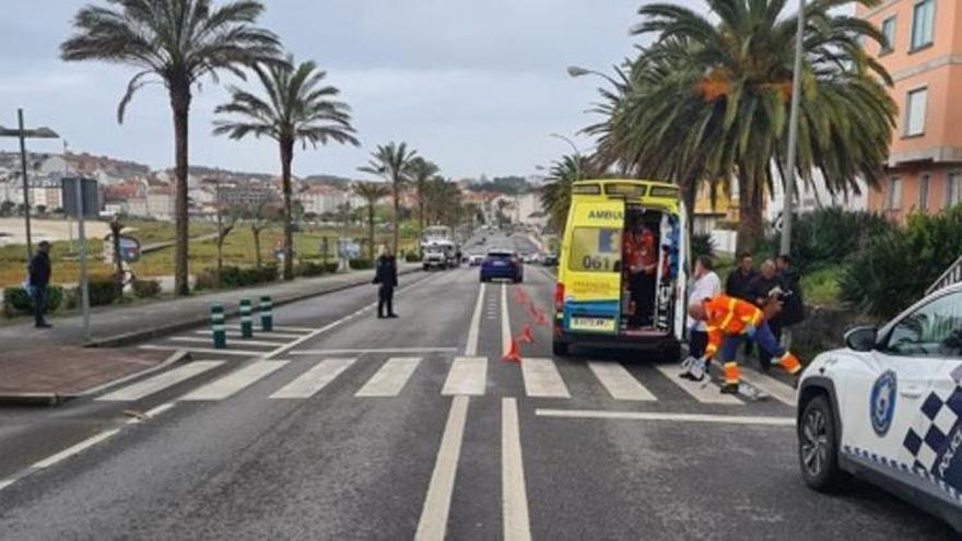 Evacuada una sexagenaria en helicóptero tras ser atropellada en Sanxenxo