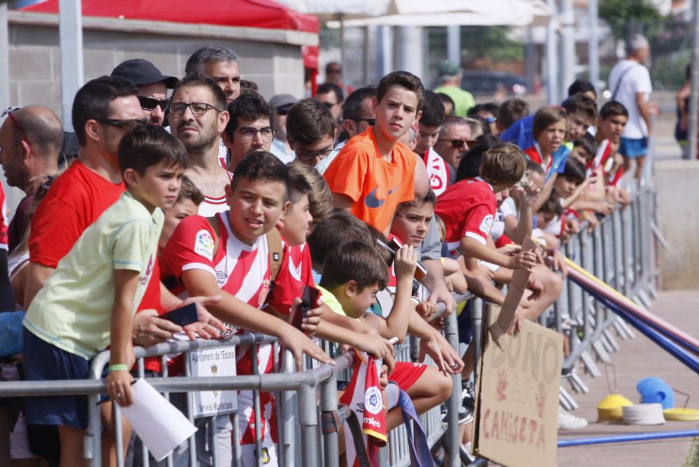 Entrenament de portes obertes del Girona FC a l'Escala