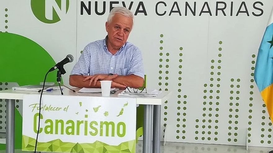 Carmelo Ramírez, este lunes durante la rueda de prensa de Nueva Canarias.