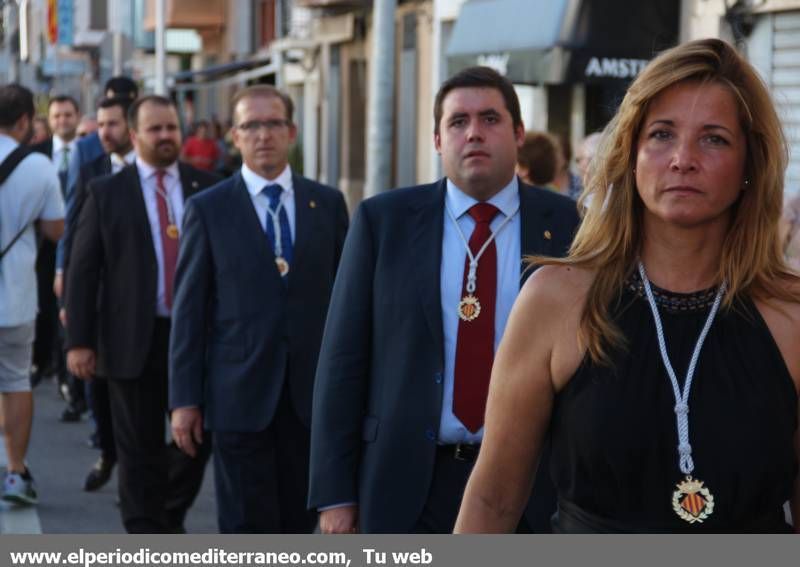 GALERÍA DE FOTOS -- Vila-real se vuelca en la procesión a la ermita