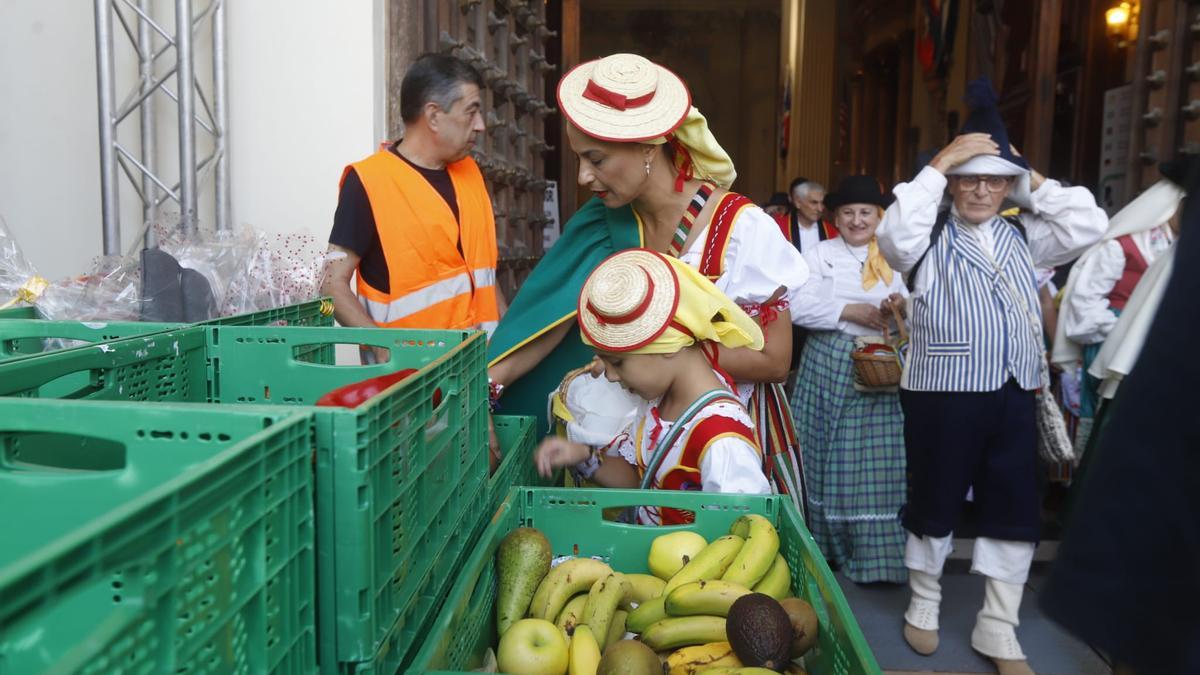 Búscate en la Ofrenda de Frutos 2023 en Zaragoza