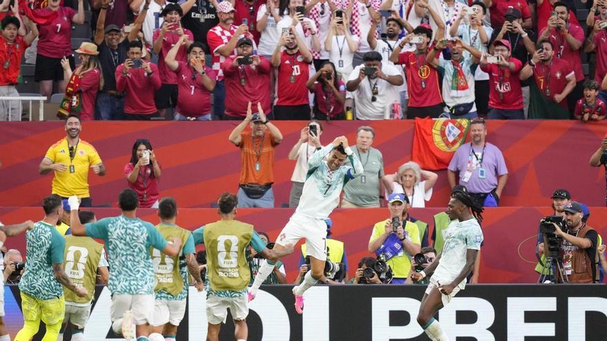 La Portugal de Cristiano remonta a Croacia en un final loco y se cruza con España en octavos