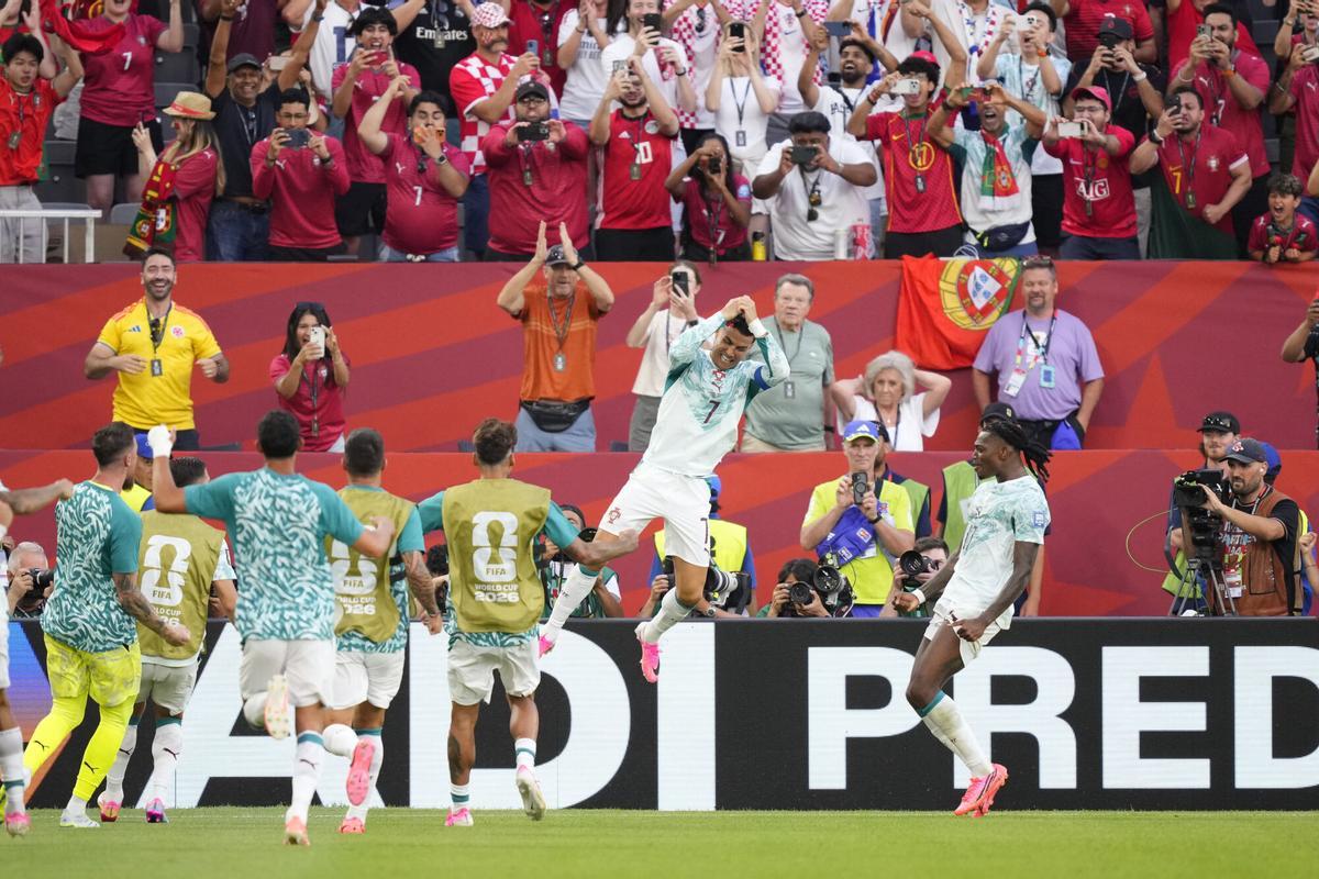 Cristiano Ronaldo of Portugal celebrates after scoring his team's first goal during the FIFA World Cup 2026 Round Of 32 match between Portugal and Croatia at Toronto Stadium on July 02, 2026 in Toronto, Ontario. AFP7 02/07/2026 ONLY FOR USE IN SPAIN. Jose Breton / AFP7 / Europa Press;sport;football;soccer;player;team;FIFA;World Cup;ZSPORT;ZSOCCER;Portugal;Croatia;Portugal v Croatia: Round Of 32 - FIFA World Cup 2026