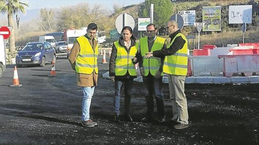 La Junta remodela en Villafranca el cruce de la A421 con la estación