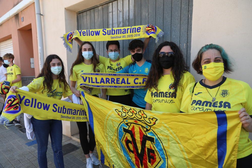 Despedida afición Villarreal antes de jugar contra Arsenal
