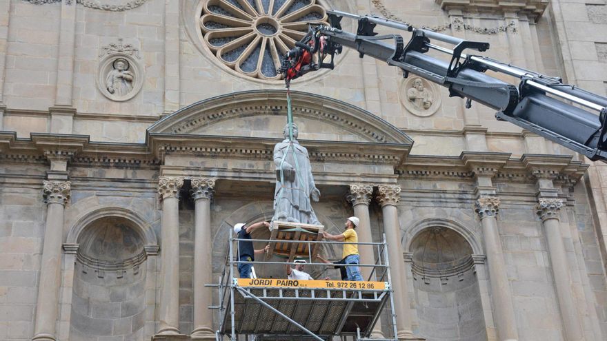La basílica de Sant Esteve d&#039;Olot recuperarà totes les imatges de la façana destruïdes el 1936