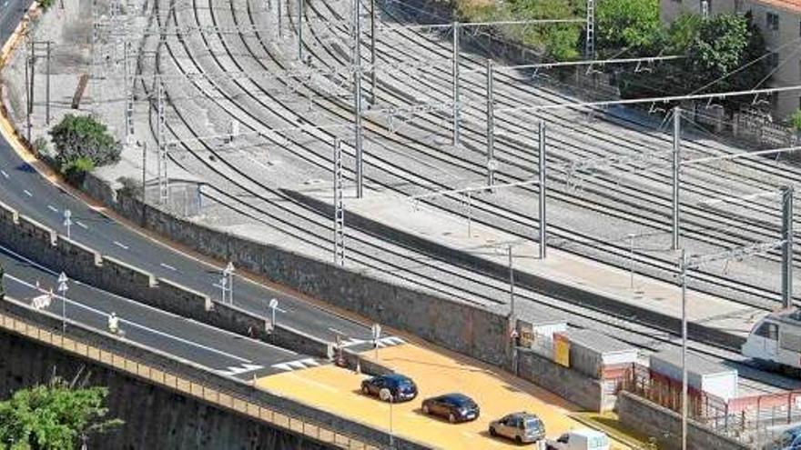 Tot un canvi de cara a l&#039;entrada per la carretera vella de la Renfe