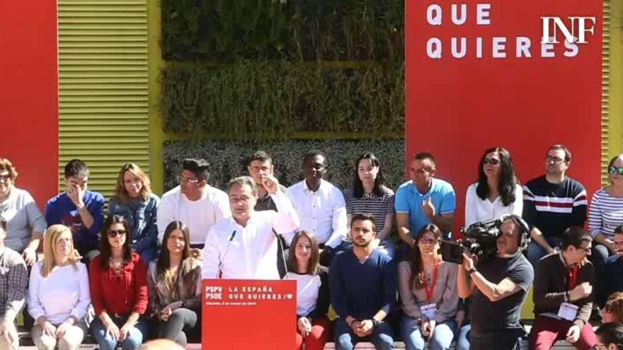 Francesc Sanguino da su primer discurso como candidato del PSOE a la Alcaldía de Alicante