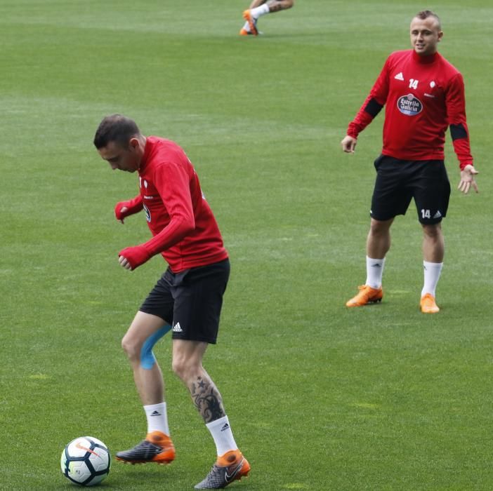 Último entrenamiento del Celta antes de vsitar el Bernabéu // Alba Villar