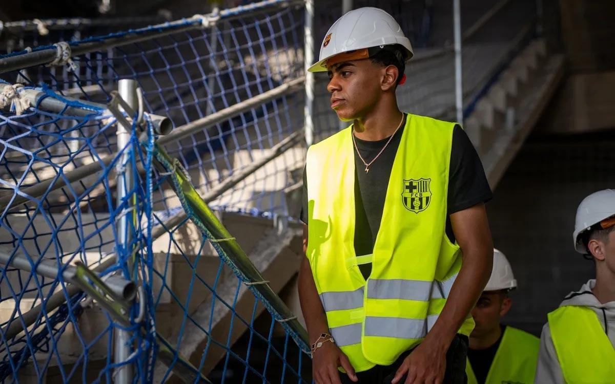 Laporta visita las obras del Spotify Camp Nou junto a Deco, Flick, Lamine Yamal, Gavi y Pedri