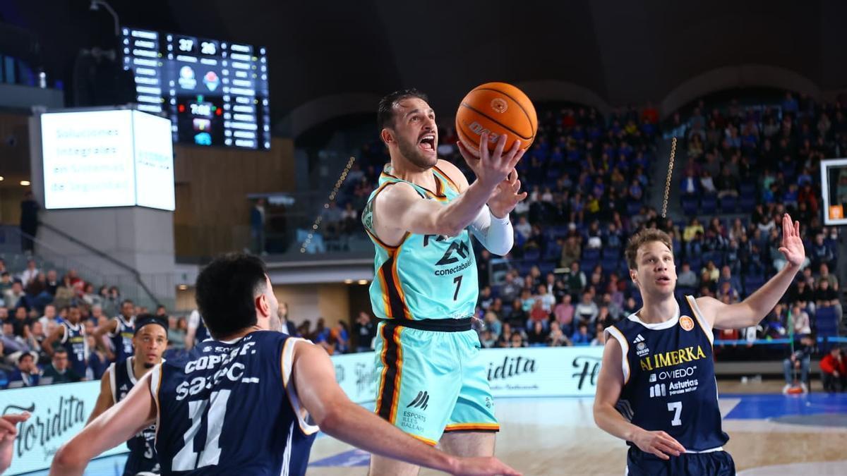 Baloncesto. Primera FEB | El acierto del Oviedo frena al Palmer Basket
