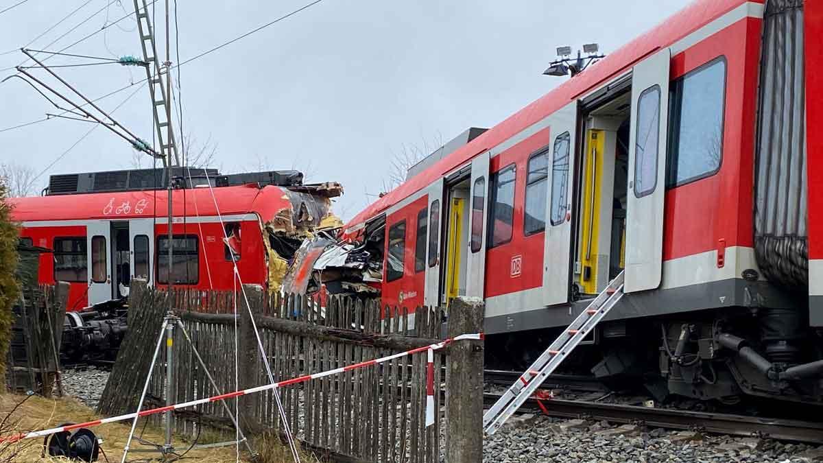 Un choque de dos trenes en Múnich deja un muerto y varios heridos graves