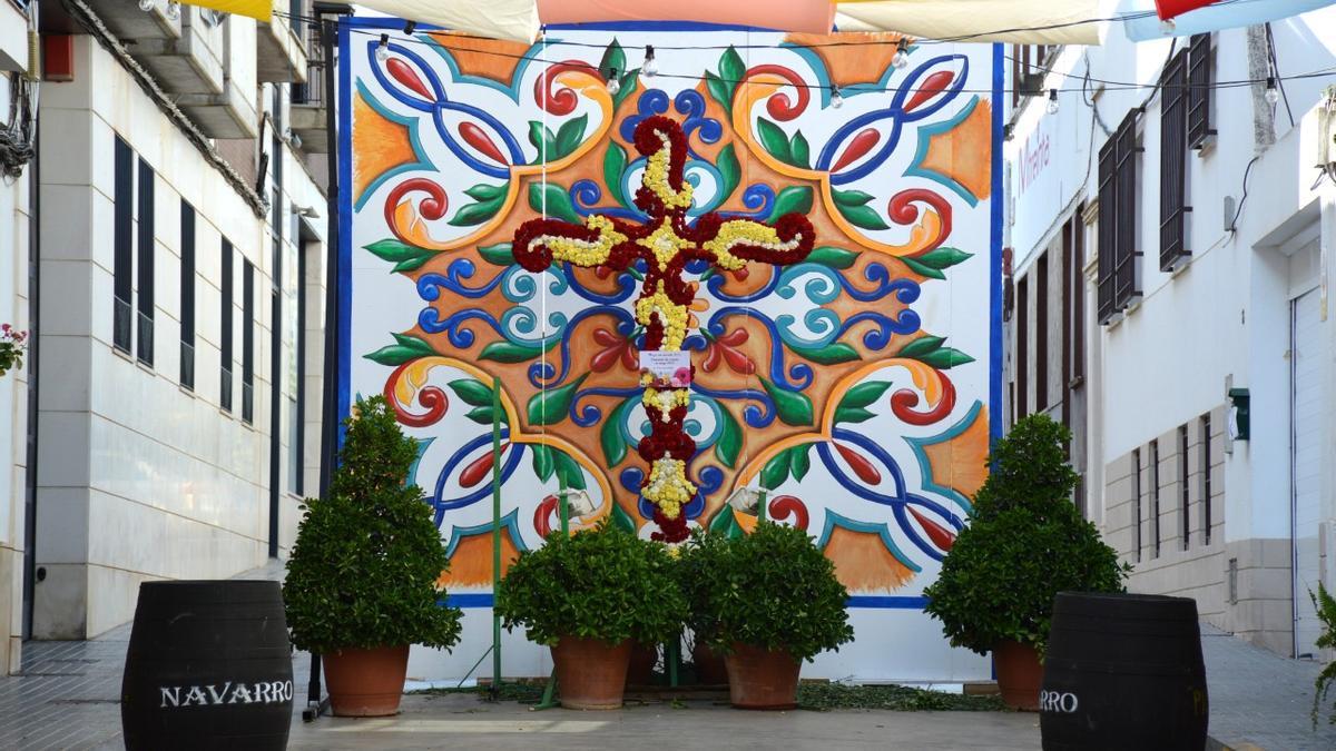 La cruz de la Coronación de Espinas ha sido merecedora del segundo premio del concurso en Fernán Núñez.