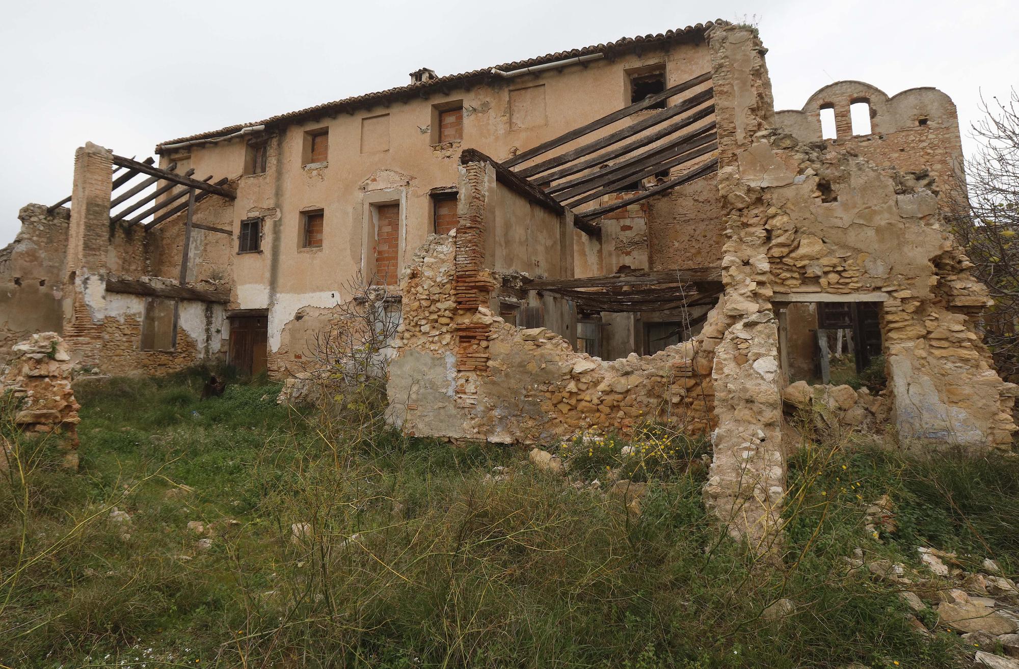 El poblado abandonado de Berfull, una cita con el pasado