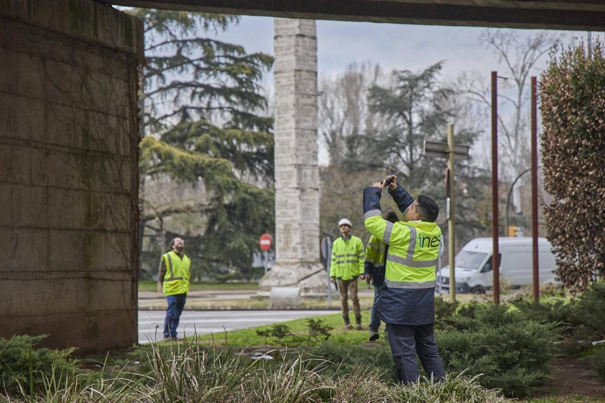 Les fotos de la revisió del viaducte de Girona per part d'Adif