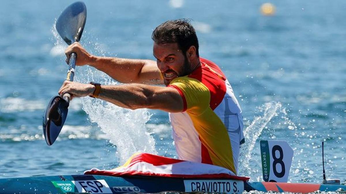 Craviotto, durante la final de K1 200 en Tokio 2020.