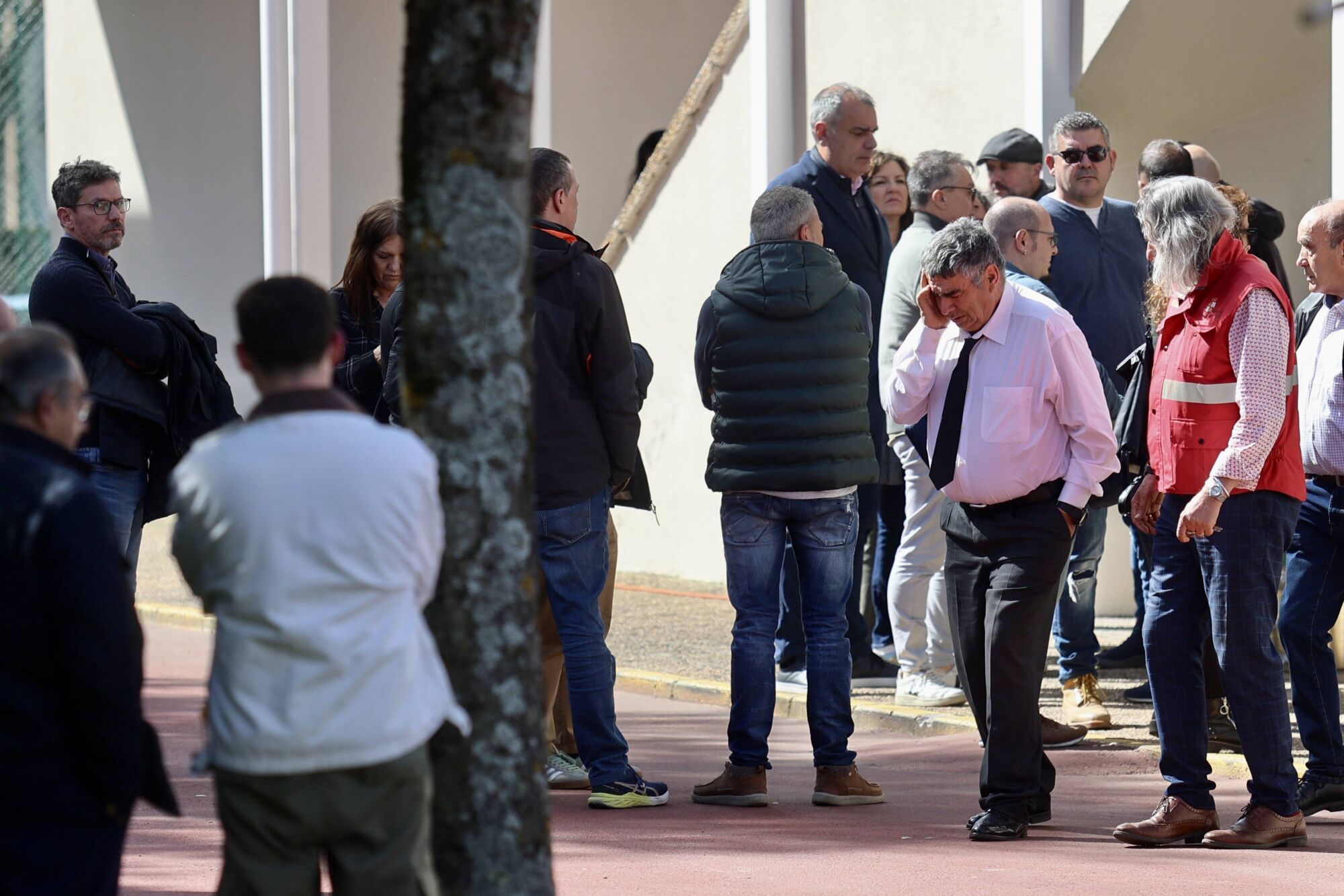La capilla ardiente en Villablino de cuatro de los cinco fallecidos en la mina de Cerredo (Degaña)