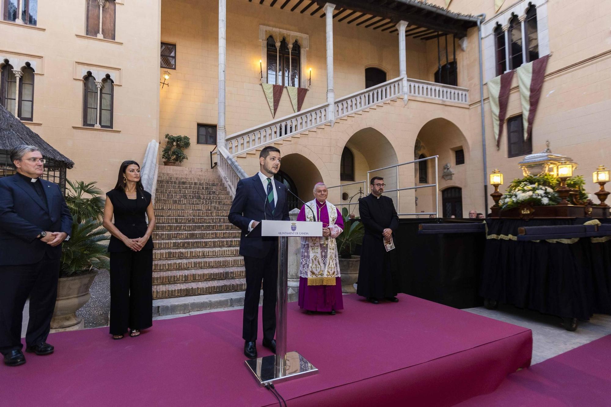 Así ha recibido Gandia las reliquias del patrón San Francisco de Borja