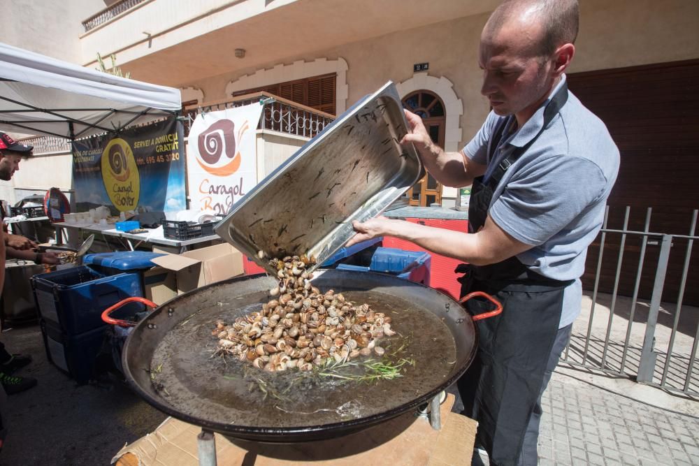 Schnecken-Liebhaber sowie Neugierige sind am Sonntag (21.5.) bei der Fira del Caragol auf ihre Kosten gekommen. Wer die Tiere lieber nicht auf dem Teller hat, konnte eine Riesen-Ensaimada probieren.