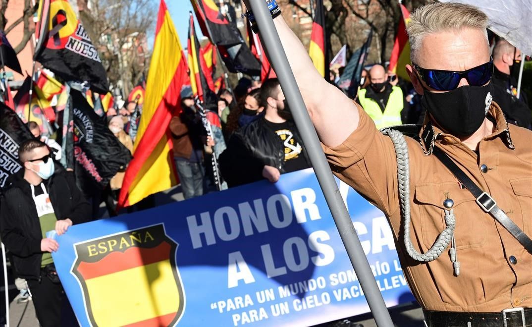 MADRID  13 02 2021 - Personas asisten a una marcha neonazi en homenaje a los caidos de la Division Azul  este sabado en Ciudad Lineal  Madrid  EFE Victor Lerena