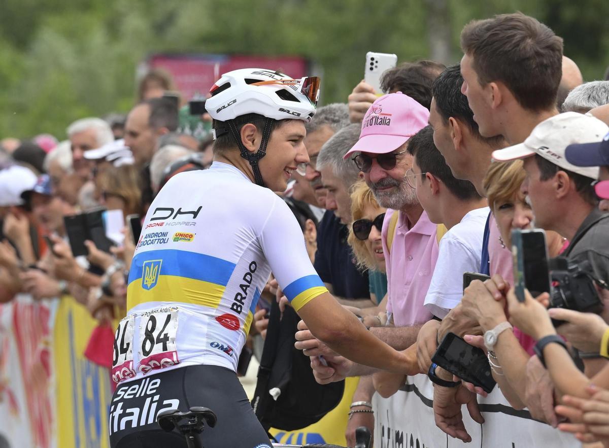 Rivarolo Canavese (Italy), 22/05/2022.- Ukrainian rider Andrii Ponomar of Drone Hopper-Androni Giocattoli team at the start of fifteenth stage of 105th Giro d’Italia cycling race, over 177 km from Rivarolo Canavese to Cogne, Italy, 22 May 2022. (Ciclismo, Italia) EFE/EPA/MAURIZIO BRAMBATTI