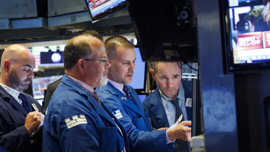 Wall Street se desploma tras el plan arancelario de Trump
