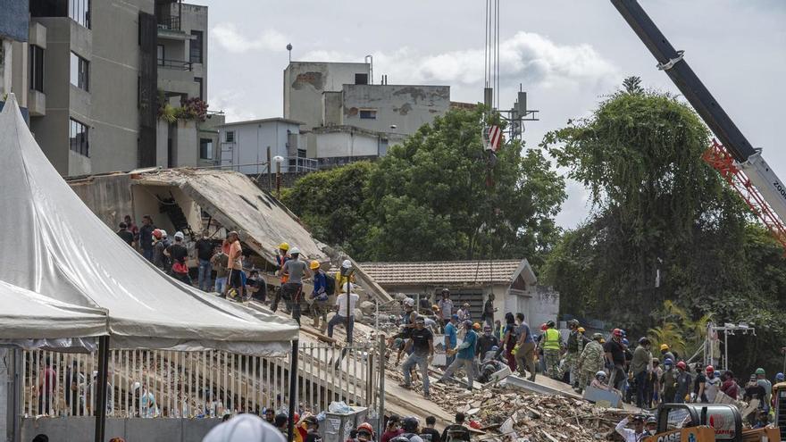 Dos nuevas réplicas siembran pánico en Venezuela y ya van más de 300 desde la tarde del terremoto