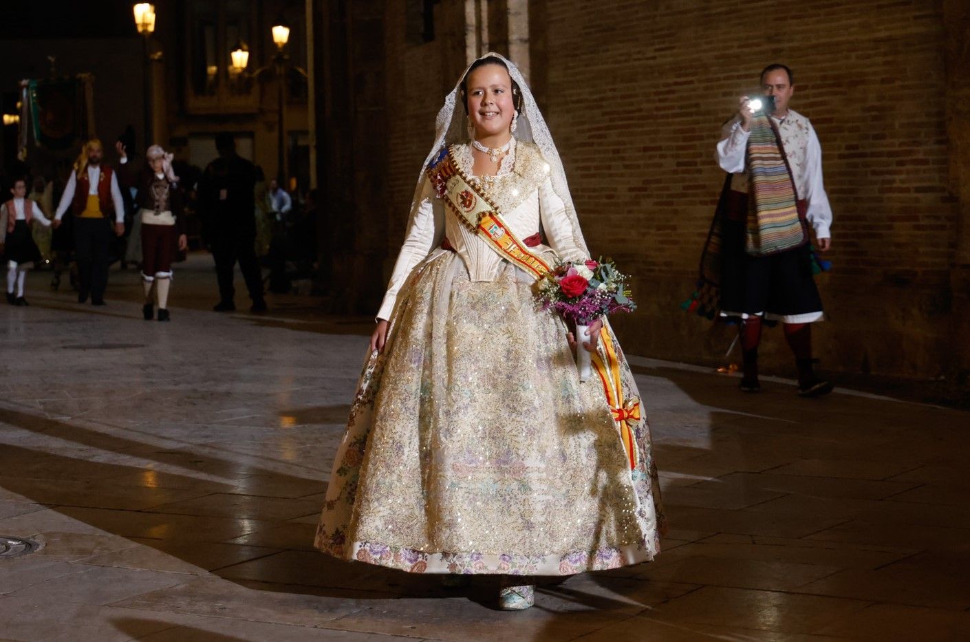 Falleras Mayores en la Ofrenda 2025. Día 17 (3/4)