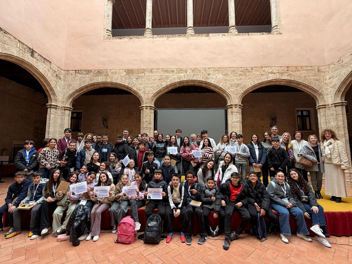Representación de todos los centros educativos en el Castell de Alaquàs.