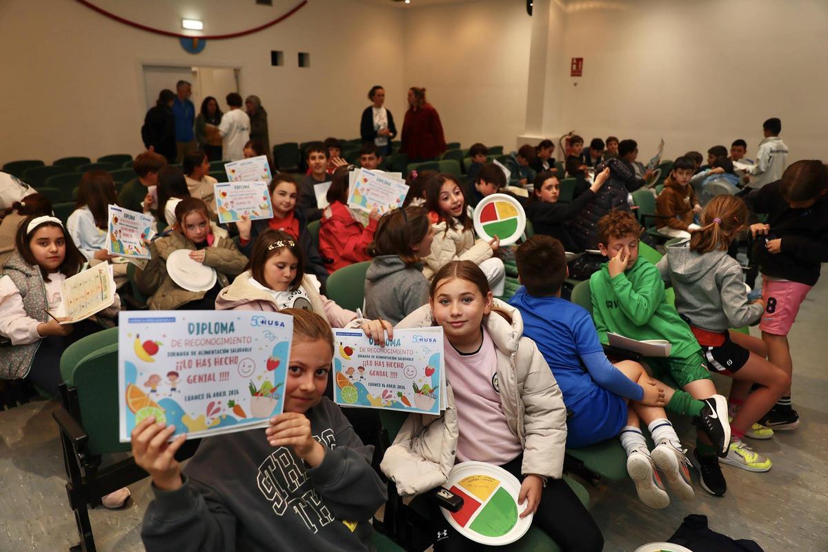 EN IMÁGENES: Luanco acoge un taller sobre alimentación saludable dentro del marco de los 50 años del HUSA EN IMÁGENES: Luanco acoge un taller sobre alimentación saludable dentro del marco de los 50 años del HUSA
