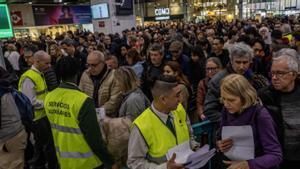 Enèsima jornada de caos a la xarxa ferroviària catalana