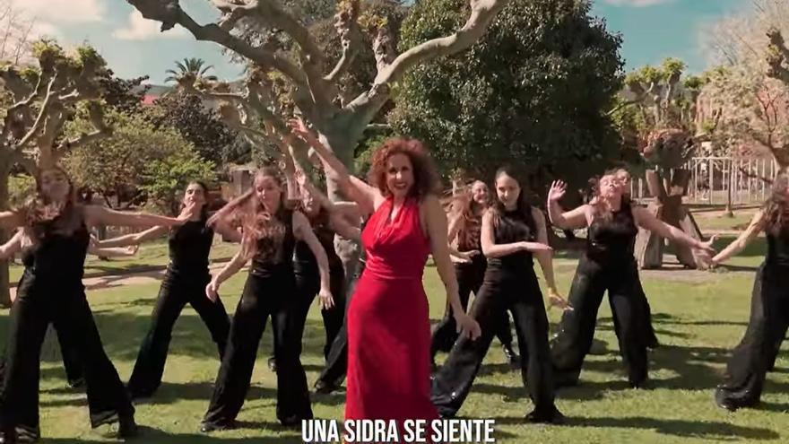 Así suena &quot;Esa Sidra&quot;, la divertida versión asturiana de la canción de Melody en Eurovisión (y grabada en Villaviciosa)