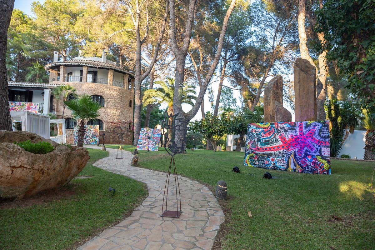 La actriz Macarena Gómez y su marido el pintor Aldo Comas, una pareja con mucho arte