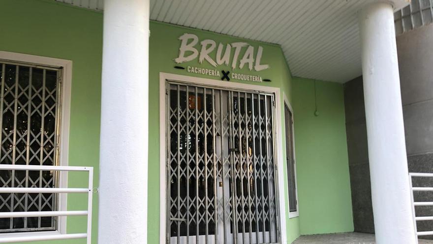 La hostelería de Cáceres se especializa con una cachopería y croquetería