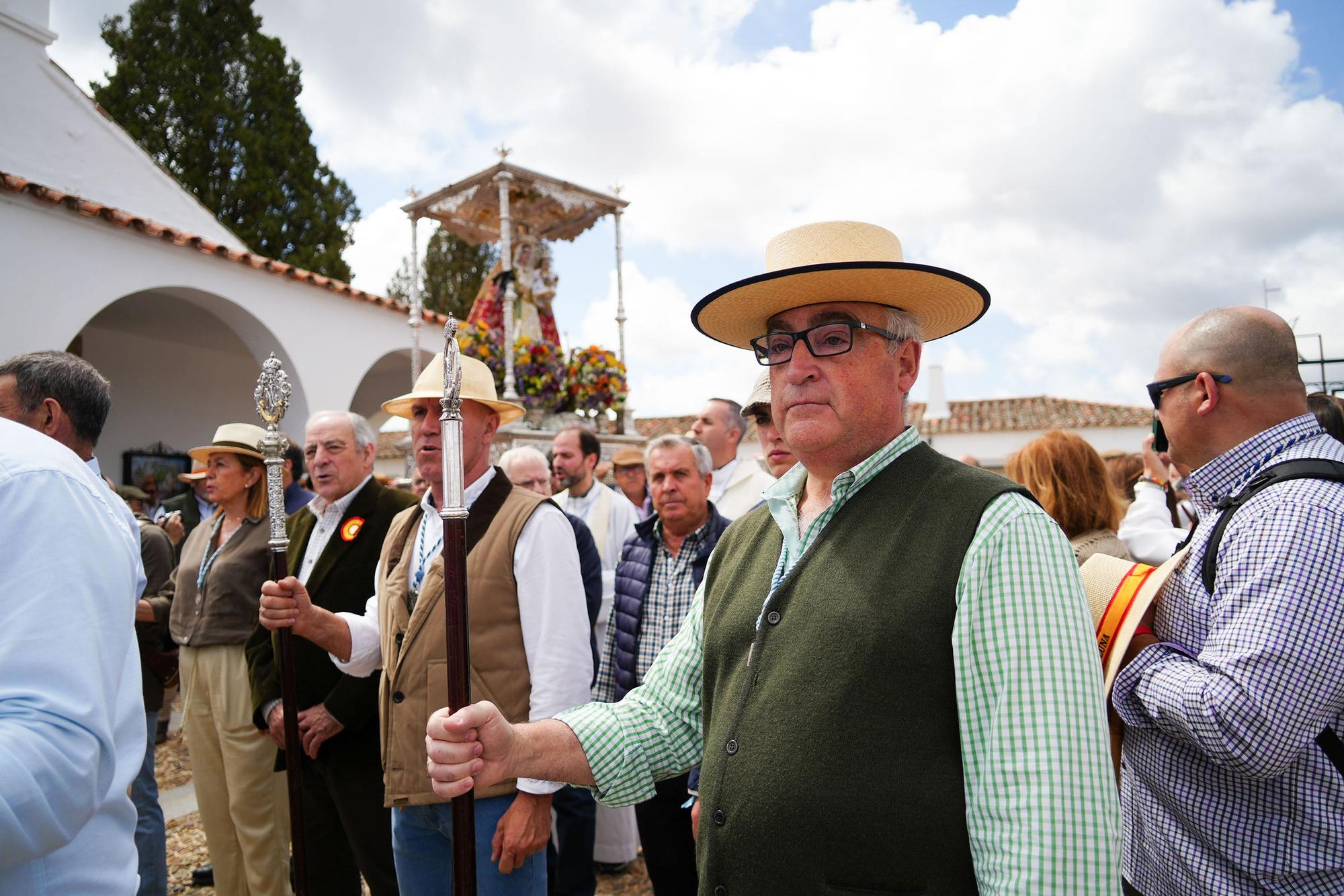 Multitudinario recibimiento a la Virgen de Luna en Villanueva