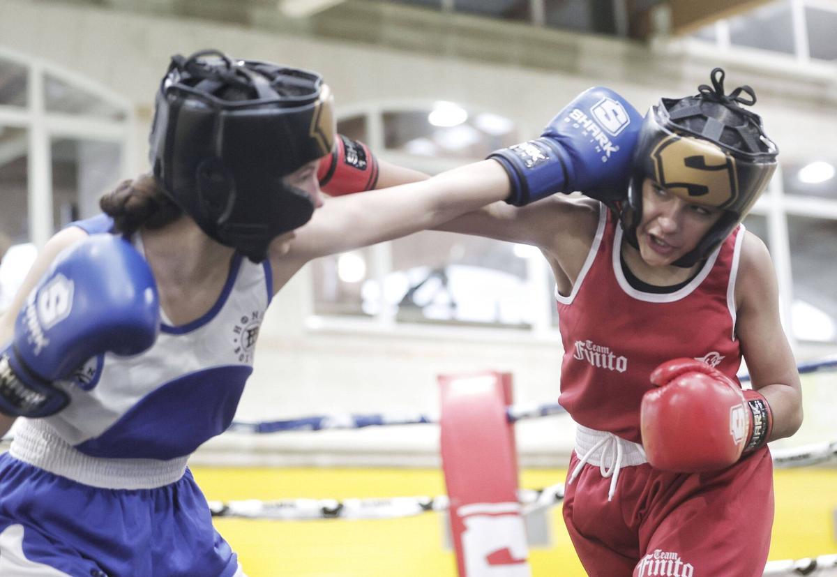El Germans Escalas reunió a 30 boxeadoras en la primera edición del torneo ‘Queens of the Ring Baleares’