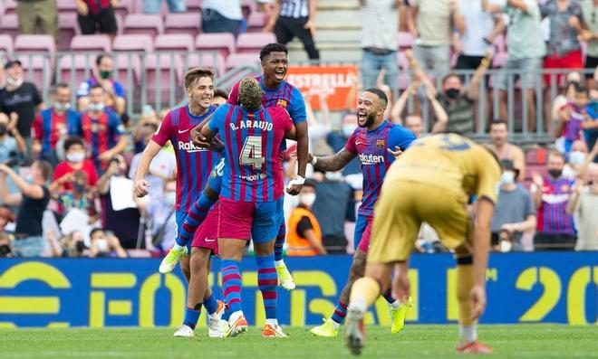 Las mejores imágenes del Barça - Levante: Ansu Fati, Depay, de Jong, Gavi, Nico...