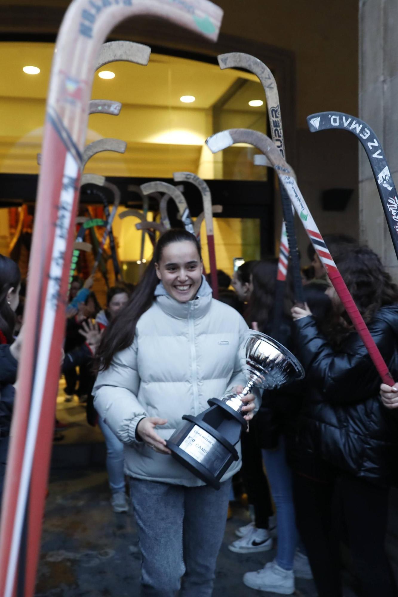 La recepción en el Ayuntamiento a las jugadoras del Telecable Gijón, en imágenes