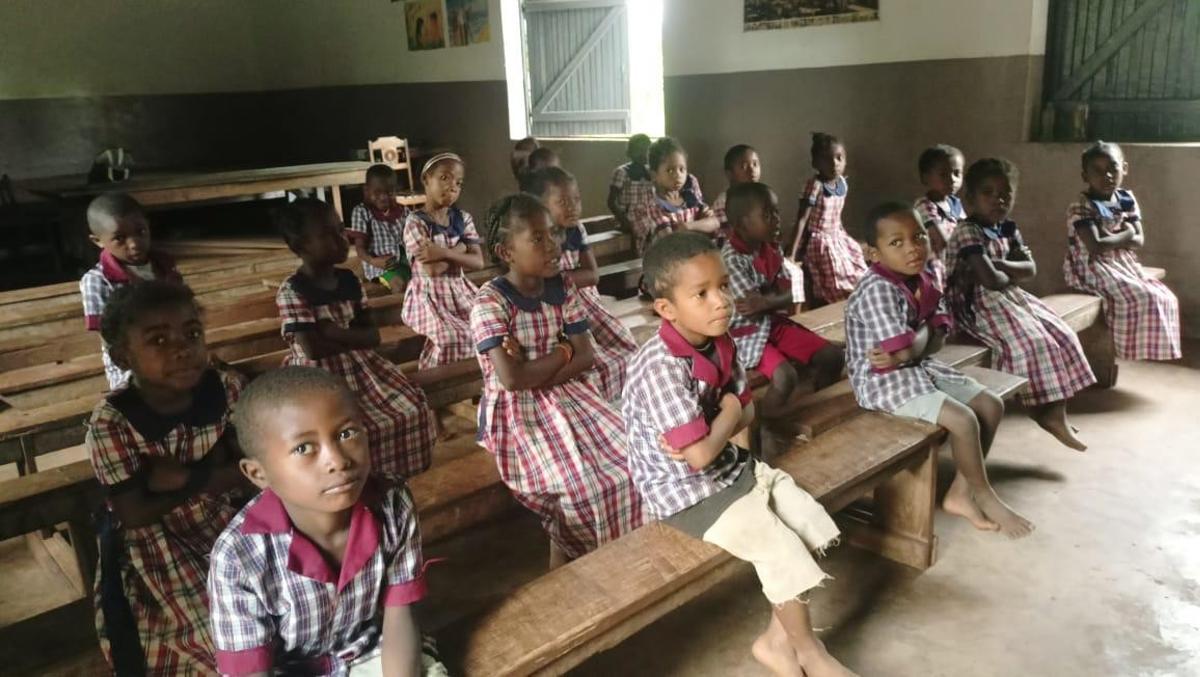Niños de Madagascar con los que trabaja la ONG Korima.
